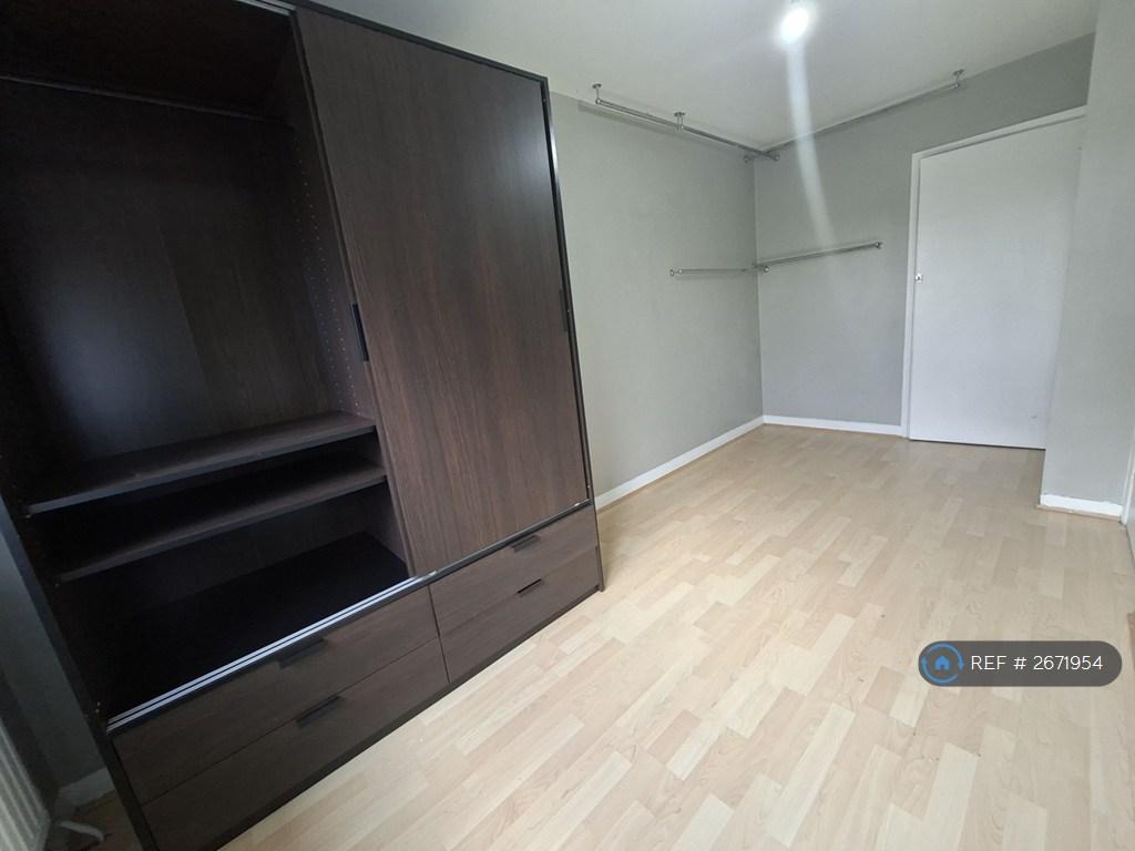 Apartment in London - View 3