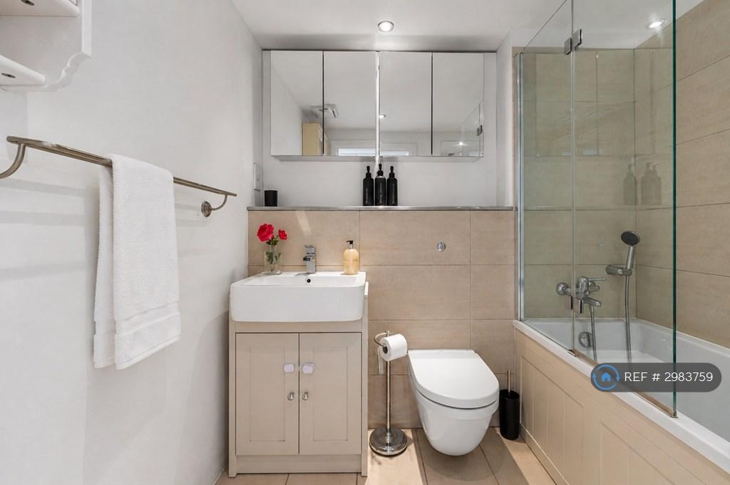 Apartment in London - More