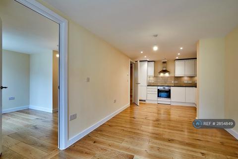 1 bedroom flat to rent, Rickard House, Cambridge, CB4