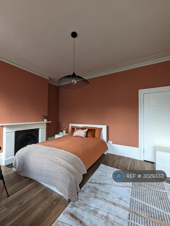 House in London, Stroud Green - View 2