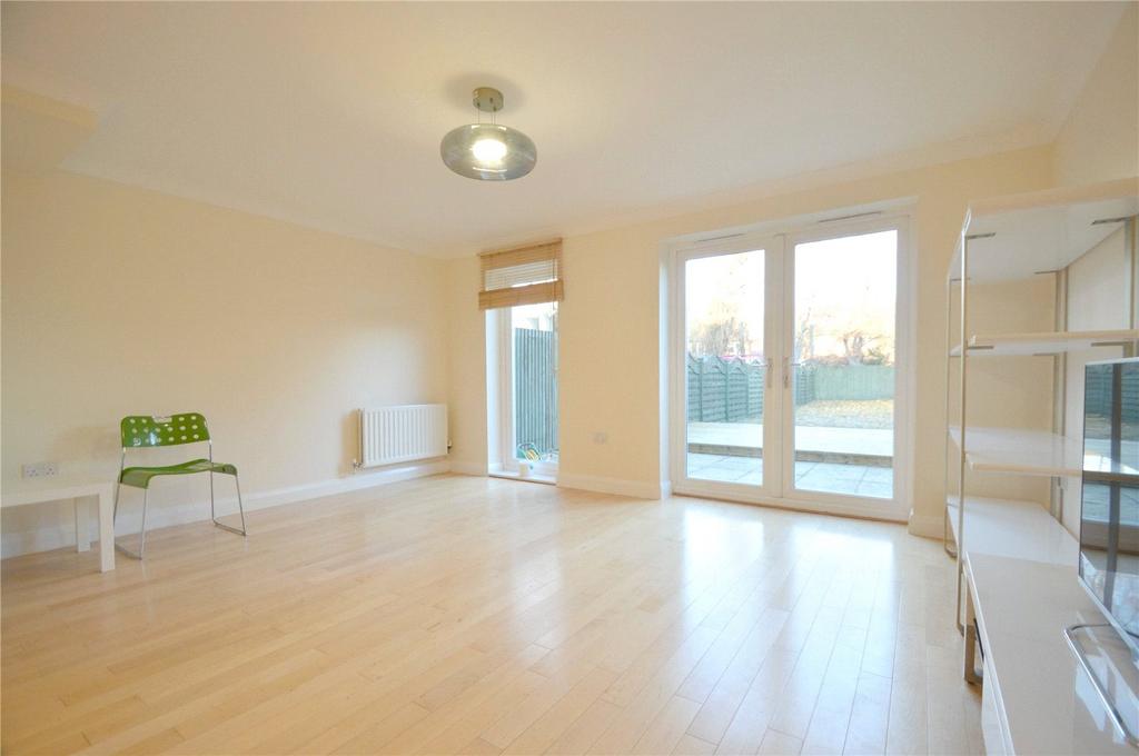 House in Croydon - View 3