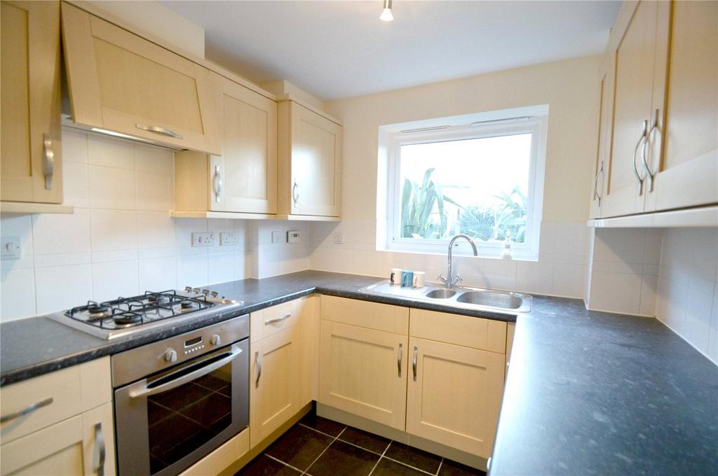 House in Croydon - More