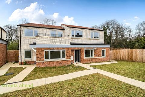 Fairoak Close, Kenley, CR8