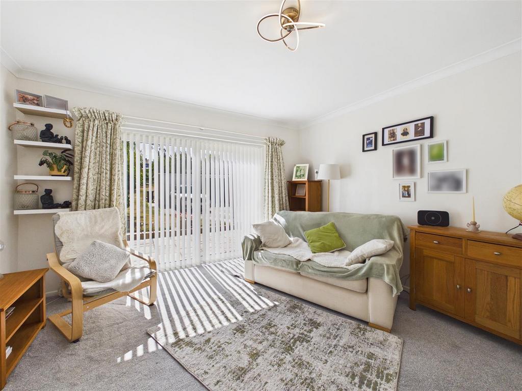 Apartment in Sheffield - View 4