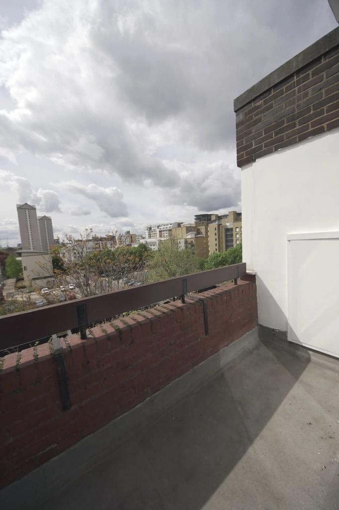 Apartment in London - View 4
