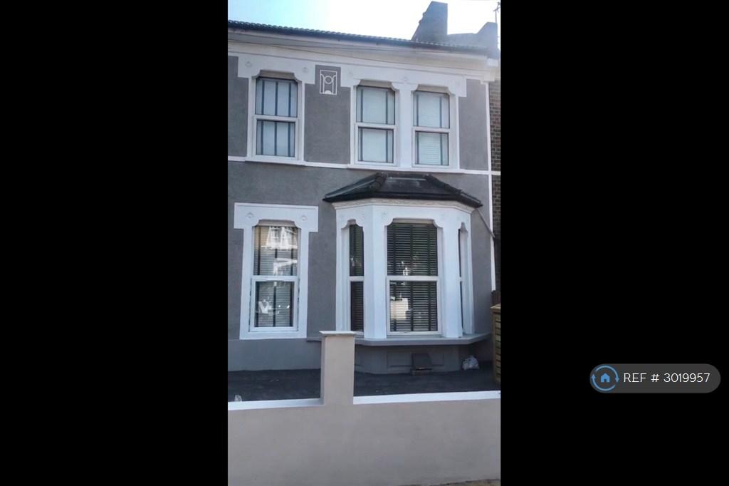 House in London - View 5