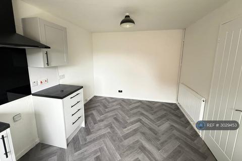 3 bedroom terraced house to rent, Blakemore, Telford, TF3