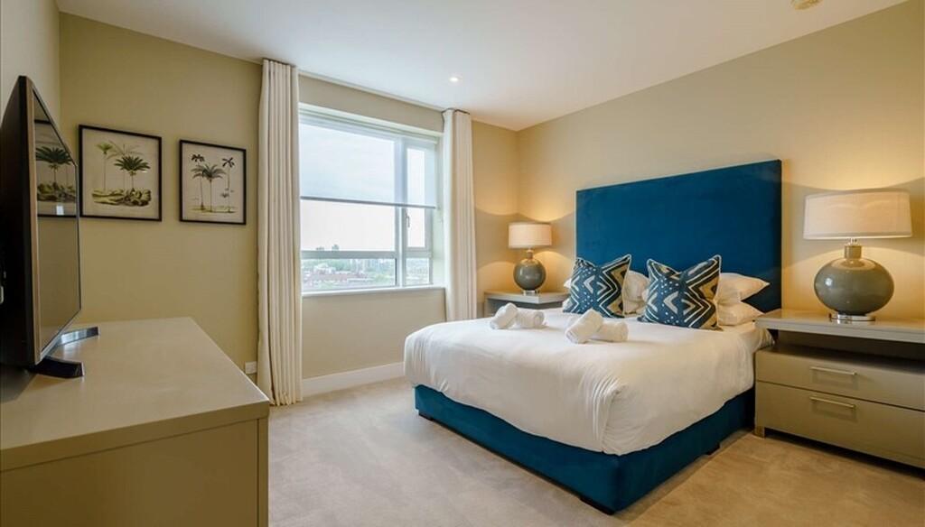 Apartment in London - View 3