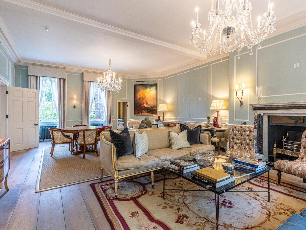 House in London - View 3