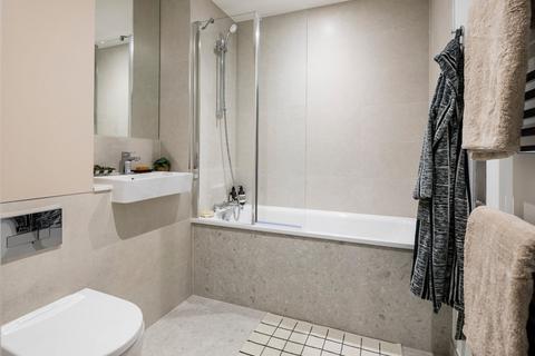 2 bedroom flat to rent, Masonry Place, Middlesex UB3