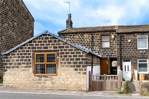 2 bedroom terraced house for sale, Long Row, Horsforth, Leeds, West Yorkshire