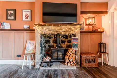 2 bedroom terraced house for sale, Long Row, Horsforth, Leeds, West Yorkshire