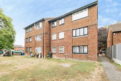 1 bedroom flat for sale, Boultwood Road, Beckton, London, E6