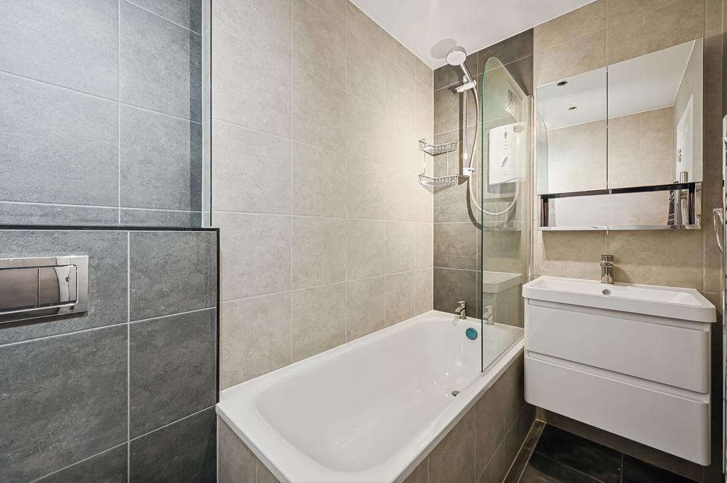 Apartment in London - View 4
