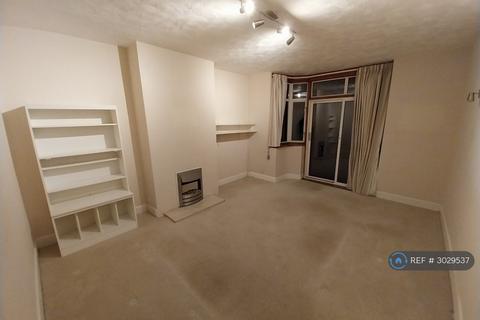 5 bedroom detached house to rent, Clearmount Road, Weymouth, DT4