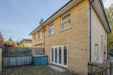 3 bedroom terraced house to rent, Garford Street, Isle Of Dogs, London, E14