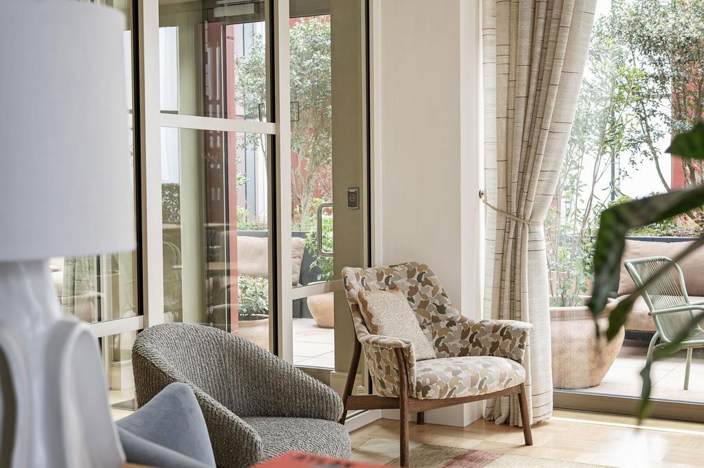 Apartment in Walthamstow - View 2