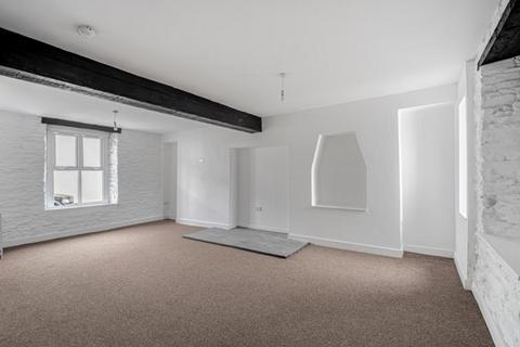 4 bedroom terraced house for sale, Tredegar Street, Newport, NP10
