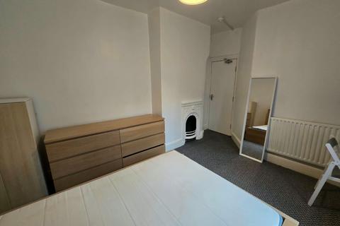 1 bedroom house of multiple occupation to rent, Rocky Lane, Anfield L6