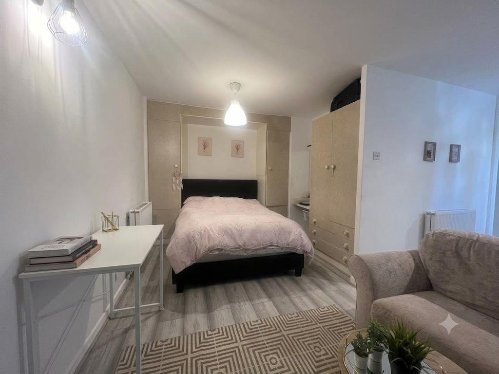 Apartment in Manchester, Greater Manchester - View 2