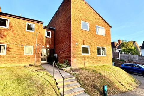 1 bedroom flat for sale, Rowan Close, Luton, LU1