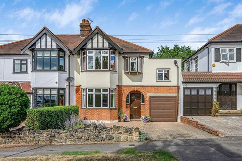 4 bedroom semi-detached house for sale, Underwood Road, Chingford