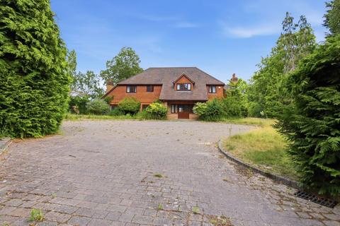 6 bedroom detached house to rent, Send, Woking GU23