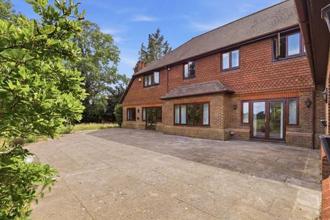 6 bedroom detached house to rent, Send, Woking GU23