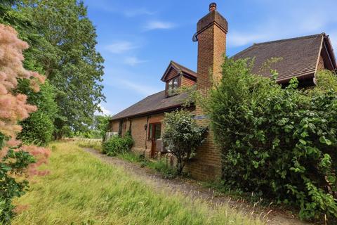6 bedroom detached house to rent, Send, Woking GU23