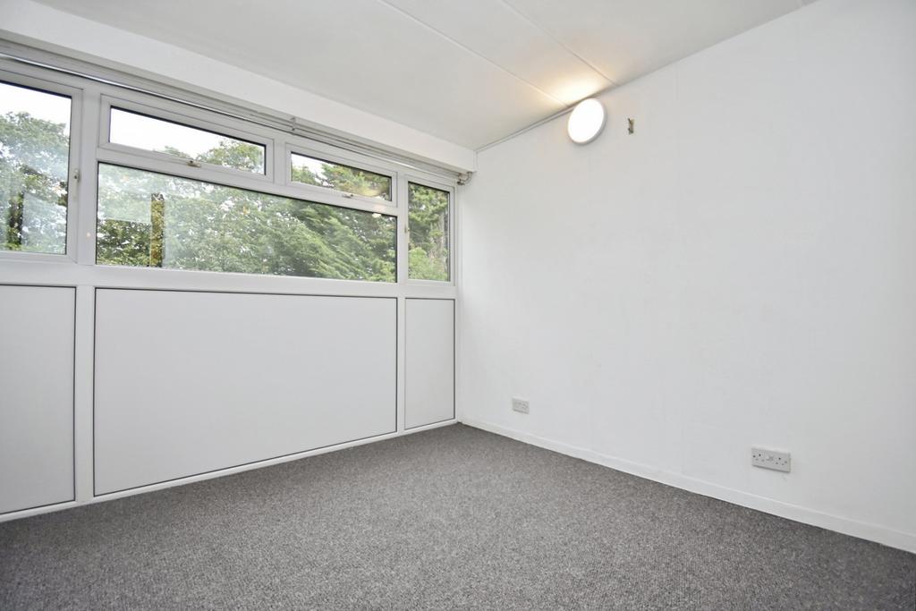 Apartment in Sidcup - View 5