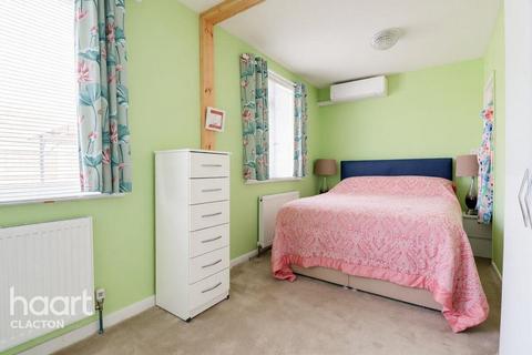 3 bedroom detached bungalow for sale, Broadway, Clacton-On-Sea