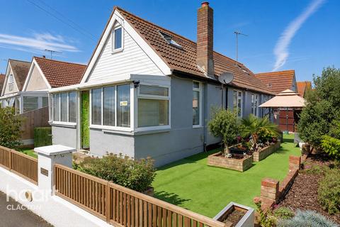 3 bedroom detached bungalow for sale, Broadway, Clacton-On-Sea