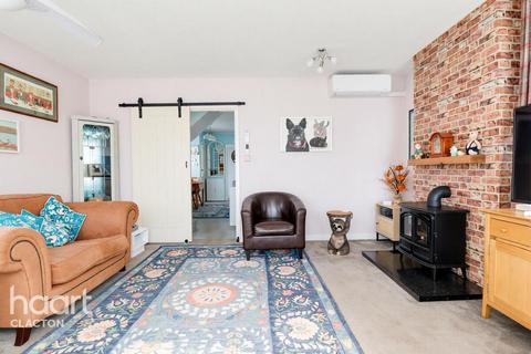 3 bedroom detached bungalow for sale, Broadway, Clacton-On-Sea