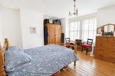 2 bedroom terraced house for sale, Selwyn Avenue, Highams Park, London. E4 9LP