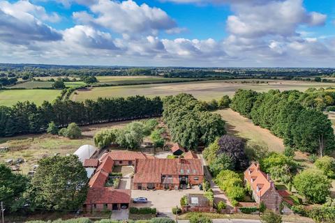 4 bedroom barn conversion for sale, Eastgate Street, North Elmham
