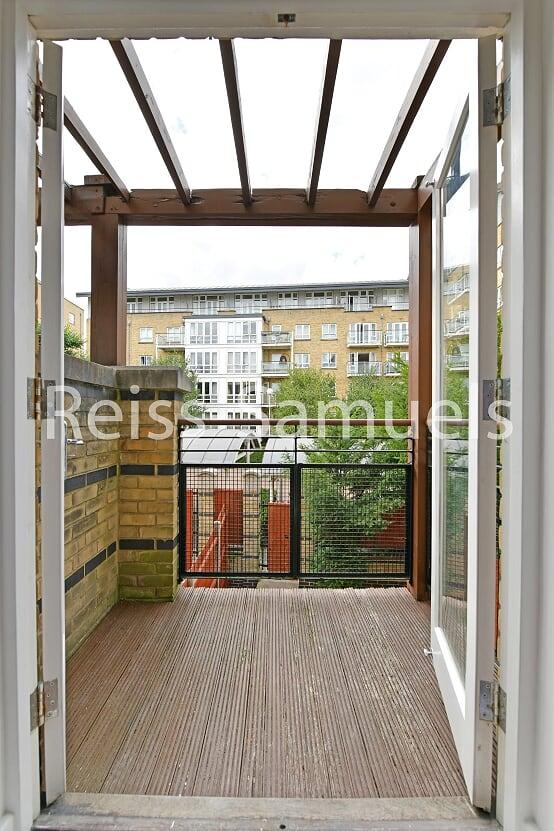 House in Isle of dogs, Docklands,London - View 5