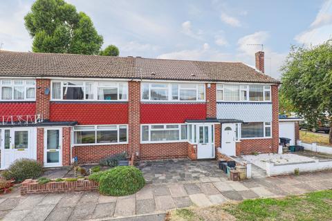 Hobbs Close, Cheshunt, EN8