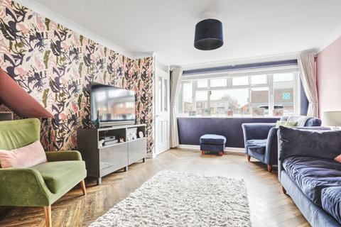3 bedroom terraced house for sale, Hobbs Close, Cheshunt, EN8