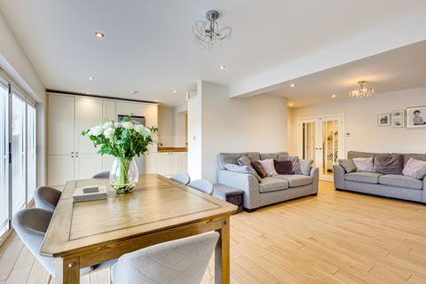 3 bedroom detached bungalow for sale, Daws Heath Road, Benfleet SS7