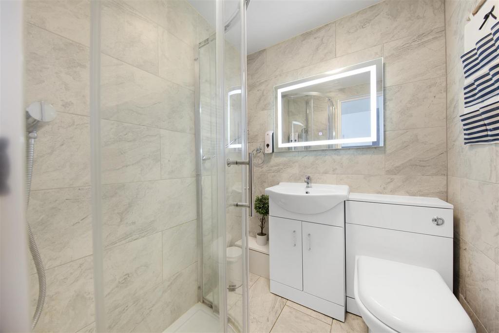 Apartment in Maida Vale - View 2