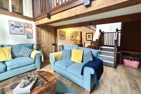 4 bedroom barn conversion to rent, Camps Road, SAFFRON WALDEN, CB10