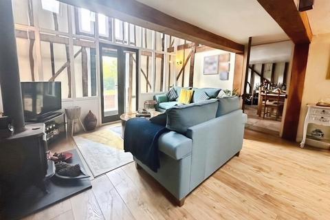 4 bedroom barn conversion to rent, Camps Road, SAFFRON WALDEN, CB10