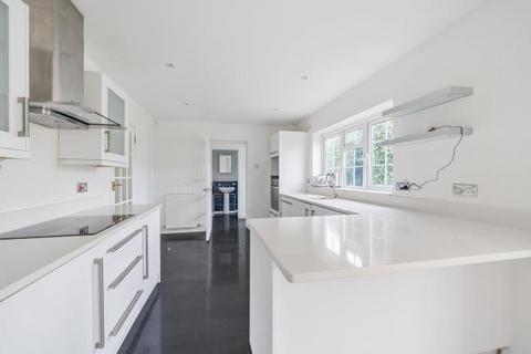 4 bedroom detached house to rent, Masefield Crescent, Abingdon, OX14