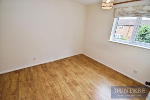 2 bedroom terraced house to rent, Roman Hill, Wigston