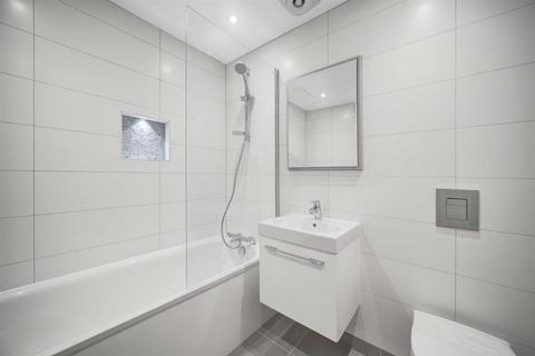 2 bedroom apartment to rent, Quilters Court, Ruislip HA4