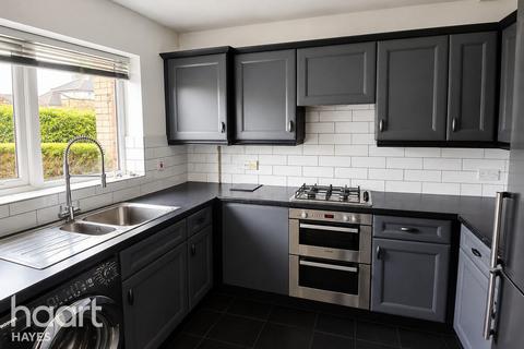 3 bedroom terraced house to rent, Taywood Road, Northolt