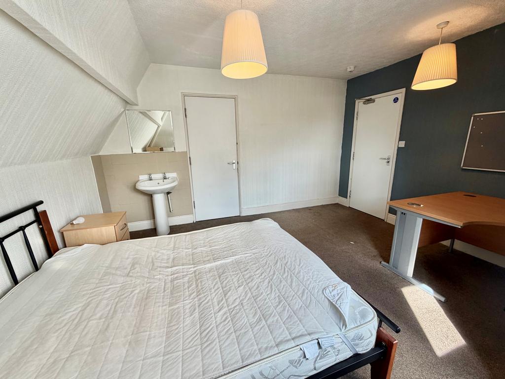 Apartment in NOTTINGHAM - View 2