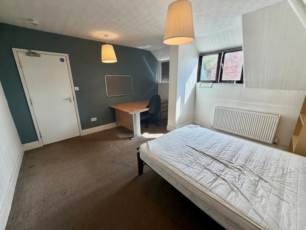Apartment in NOTTINGHAM - View 3
