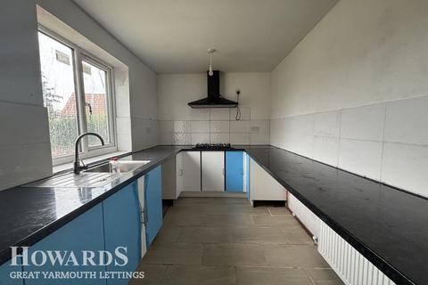 3 bedroom semi-detached house to rent, Black Street, GREAT YARMOUTH