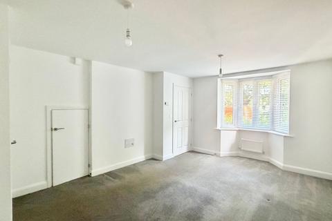 3 bedroom semi-detached house for sale, Gracelands Drive, Bexhill-on-Sea, TN39